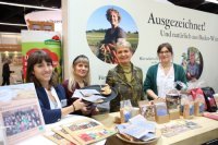 Staatssekretärin Gurr-Hirsch am BMR-Stand auf der Biofach